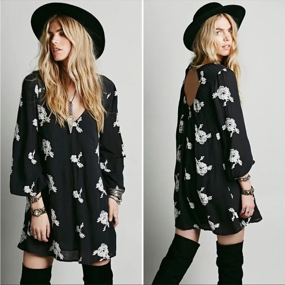 Free People Black White Gauze Boho Floral Embroidered Mini Dress Size XS